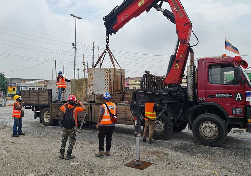 unloading-tnb-transformer